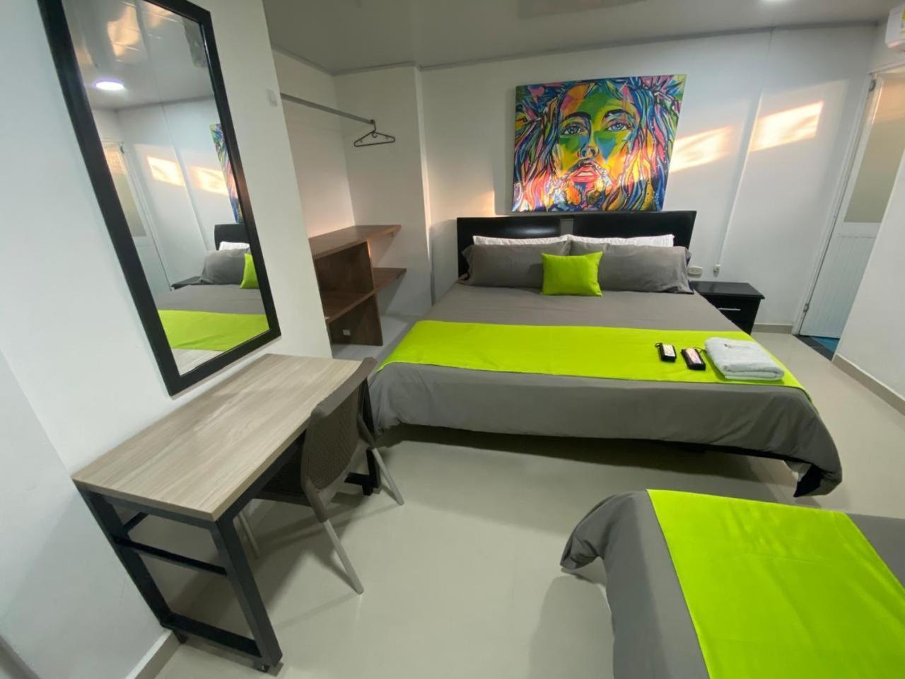 Hotel Light Plaza Агуачика Екстериор снимка