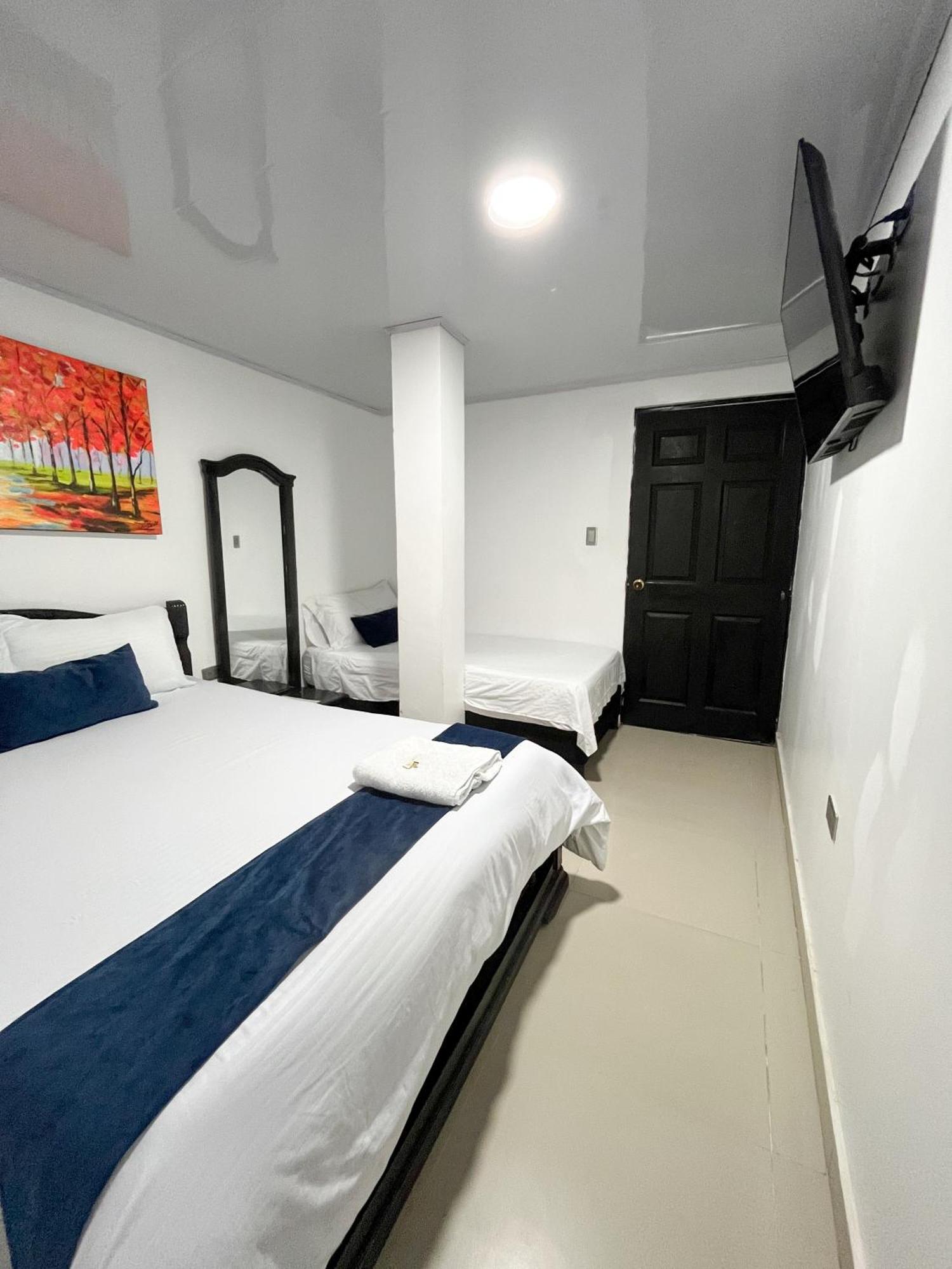 Hotel Light Plaza Агуачика Екстериор снимка